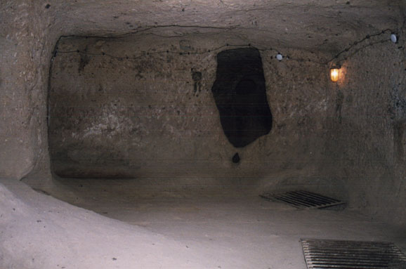 Kaymakli cave