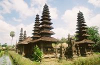temple pagodas